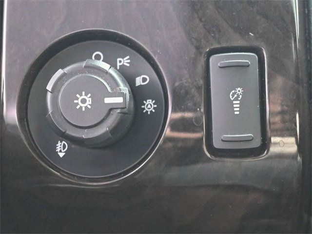 2015 Ford Super Duty F-250 SRW Platinum - 22959107 - 21