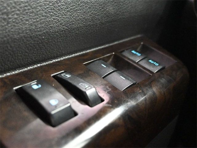 2015 Ford Super Duty F-250 SRW Platinum - 22959107 - 23