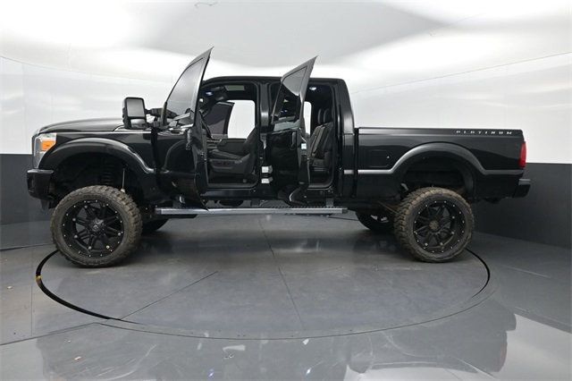 2015 Ford Super Duty F-250 SRW Platinum - 22959107 - 32