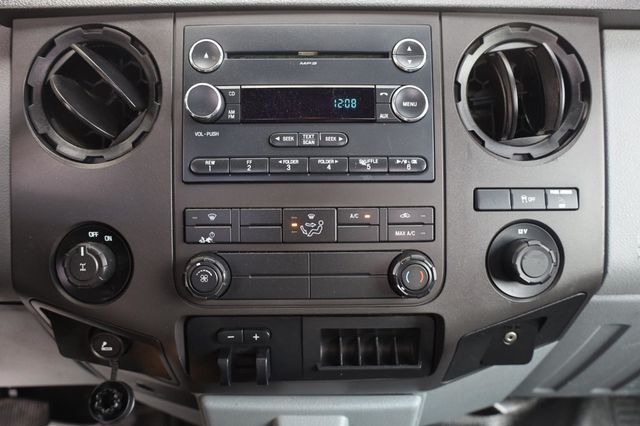 2015 Ford Super Duty F-250 SRW XL - 23040827 - 19