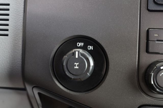 2015 Ford Super Duty F-250 SRW XL - 23040827 - 22