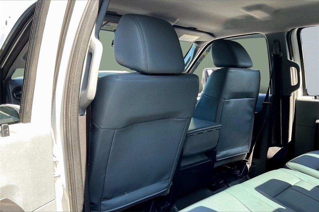 2015 Ford F-250 XL photo 17