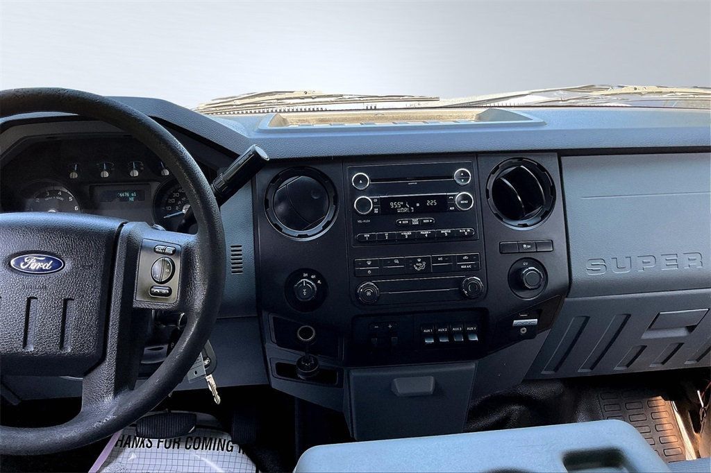 2015 Ford F-250 XL photo 23