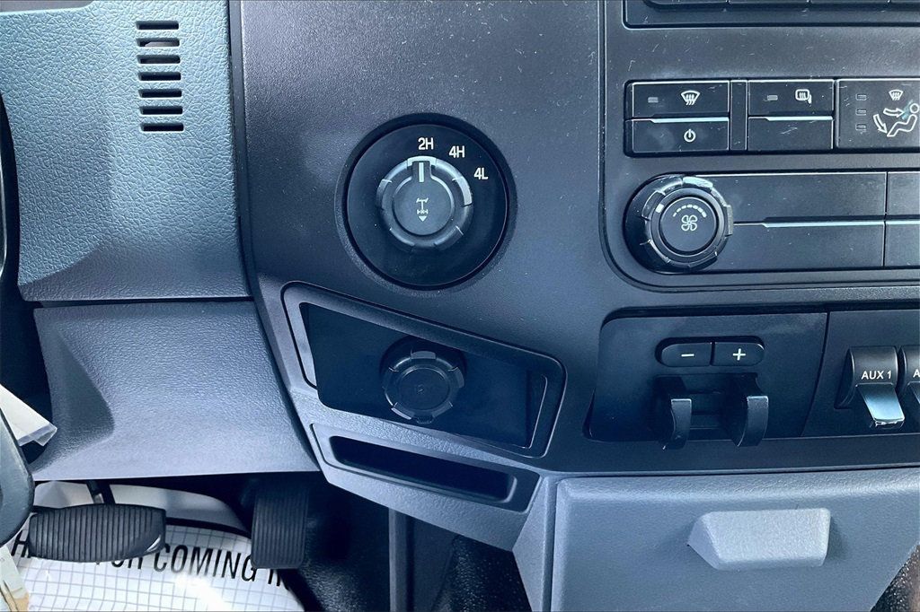 2015 Ford F-250 XL photo 24