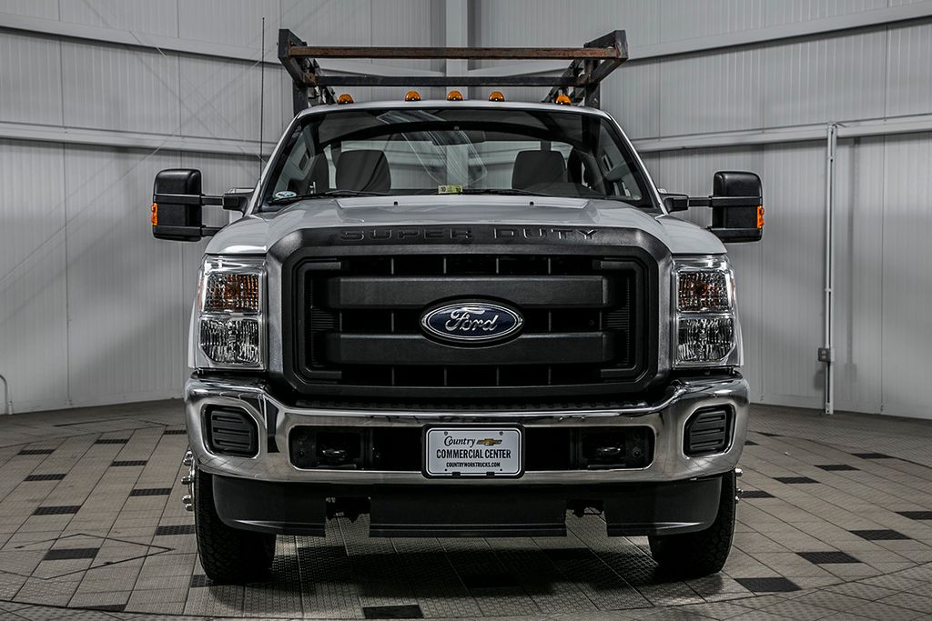 2015 Ford Super Duty F-350 DRW Cab-Chassis F350 REG CAB DRW * 4X4 * 6.2 V8 * 9' READING UTILITY * 1 OWNER  - 16852347 - 1