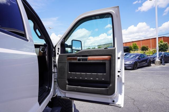 2015 Ford Super Duty F-350 SRW 4WD Crew Cab 156" Platinum - 23036860 - 16
