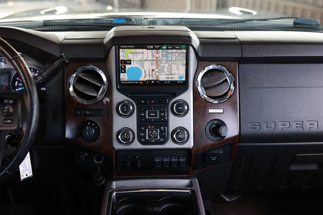 2015 Ford Super Duty F-350 SRW 4WD Crew Cab 172" Lariat - 22998704 - 40