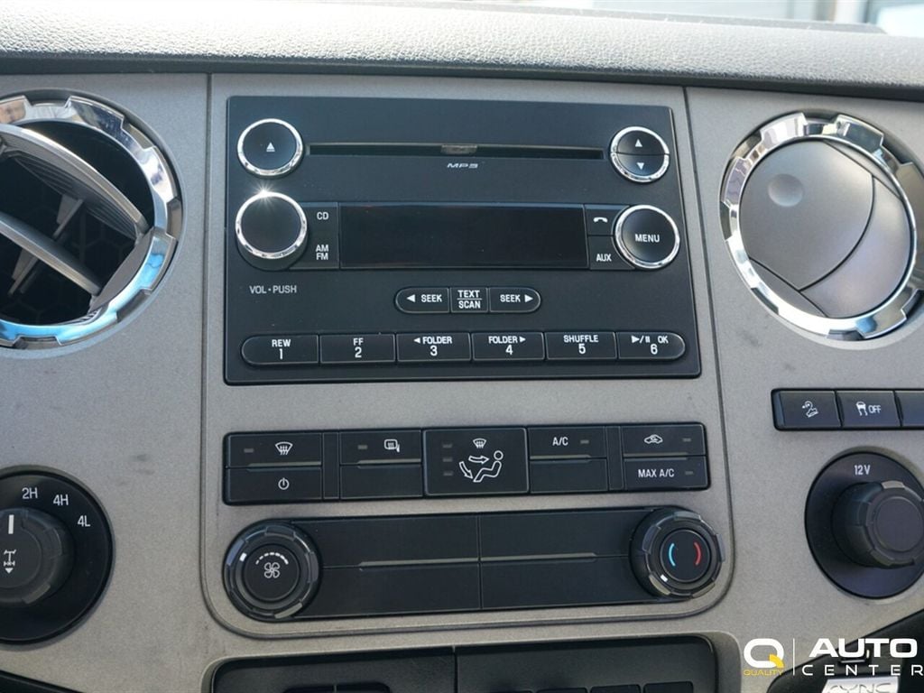 2015 Ford Super Duty F-350 SRW 4WD Crew Cab 172" XLT - 22894746 - 30