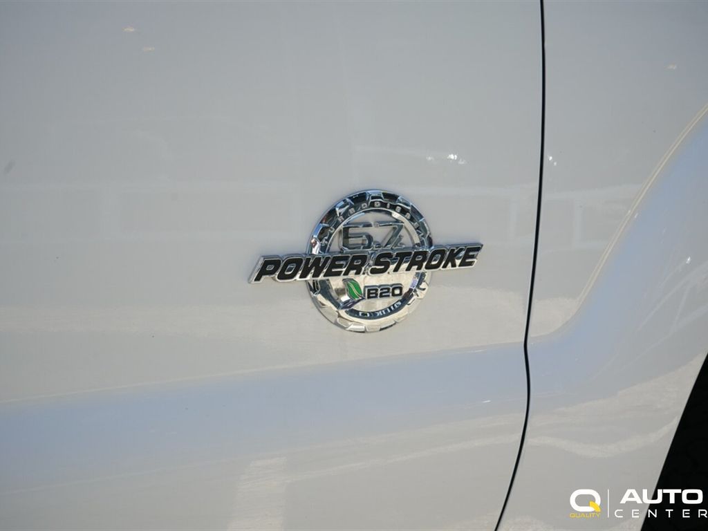 2015 Ford F-350 XLT photo 4