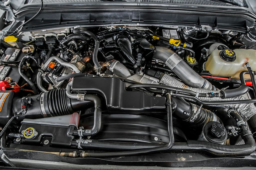 2015 Ford Super Duty F-350 SRW F350 CREW CAB XLT 4X4 * 6.7 POWERSTROKE * FX4 OFF ROAD * 8' BED - 17101340 - 17