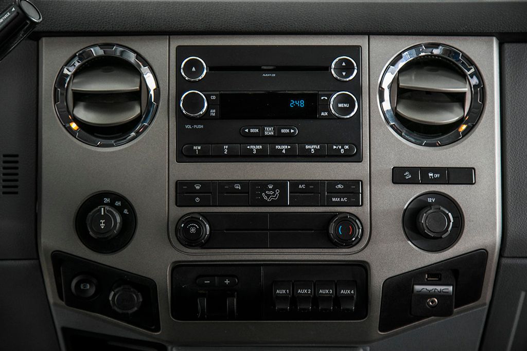 2015 Ford Super Duty F-350 SRW F350 CREW CAB XLT 4X4 * 6.7 POWERSTROKE * FX4 OFF ROAD * 8' BED - 17101340 - 19