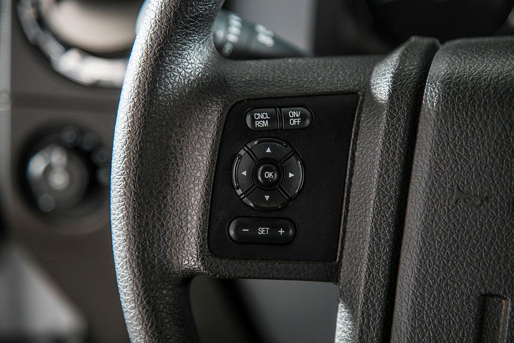 2015 Ford Super Duty F-350 SRW F350 CREW CAB XLT 4X4 * 6.7 POWERSTROKE * FX4 OFF ROAD * 8' BED - 17101340 - 24