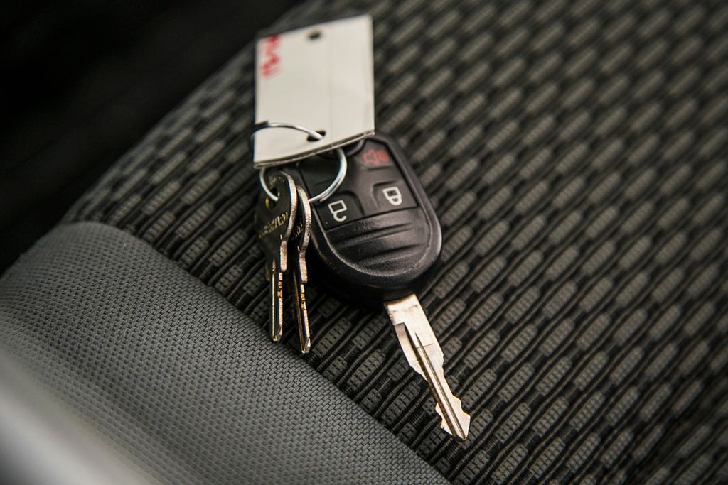 2015 Ford Super Duty F-350 SRW F350 SUPERCAB 4X4 * 6.2 V8 * READING KUV * LOCAL TRADE * 1 OWNER - 17121316 - 26