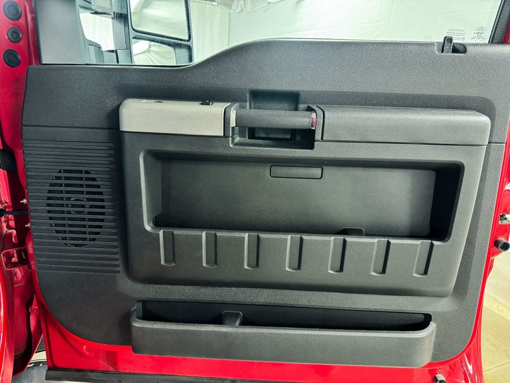 2015 Ford F-350 Lariat photo 16