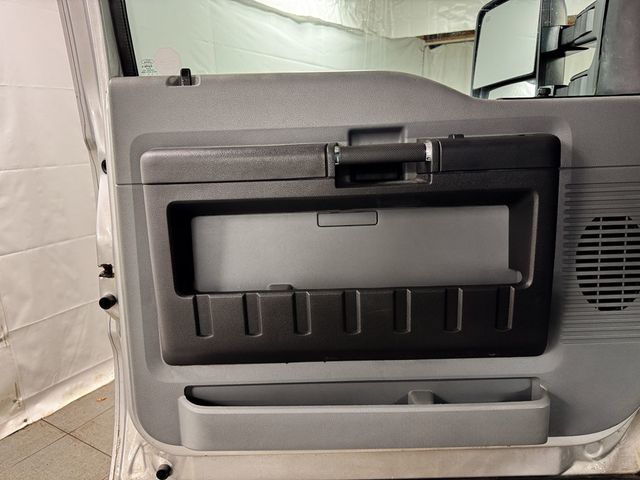 2015 Ford Super Duty F-350 SRW XL 4WD - 22996842 - 9