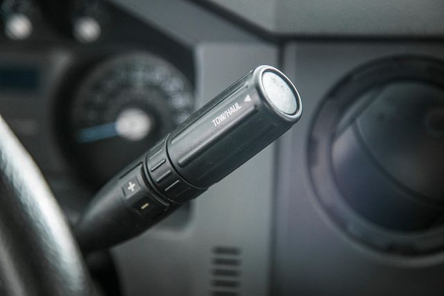 2015 Ford Super Duty F-450 DRW Cab-Chassis F450 REG CAB * 6.7 POWERSTROKE * FLATBED W/BOXES * AUX FUEL TANK - 16689148 - 21