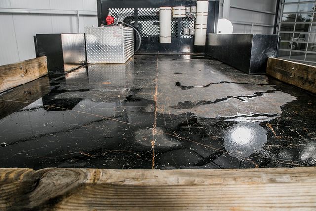 2015 Ford Super Duty F-450 DRW Cab-Chassis F450 REG CAB * 6.7 POWERSTROKE * FLATBED W/BOXES * AUX FUEL TANK - 16689148 - 4