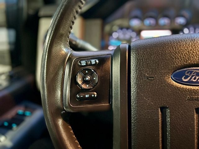 2015 Ford Super Duty F-550 DRW 2WD Crew Cab 200" WB 84" CA Lariat - 22964719 - 20