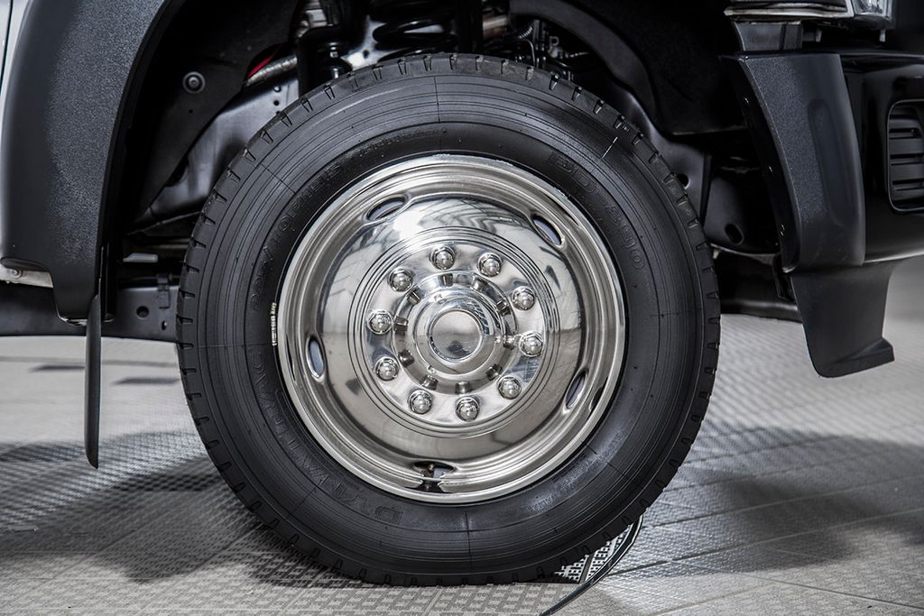 2015 Ford Super Duty F-550 DRW 4WD Crew Cab 200" WB 84" CA XL - 15403102 - 19