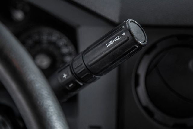 2015 Ford Super Duty F-550 DRW 4WD Crew Cab 200" WB 84" CA XL - 15403102 - 31