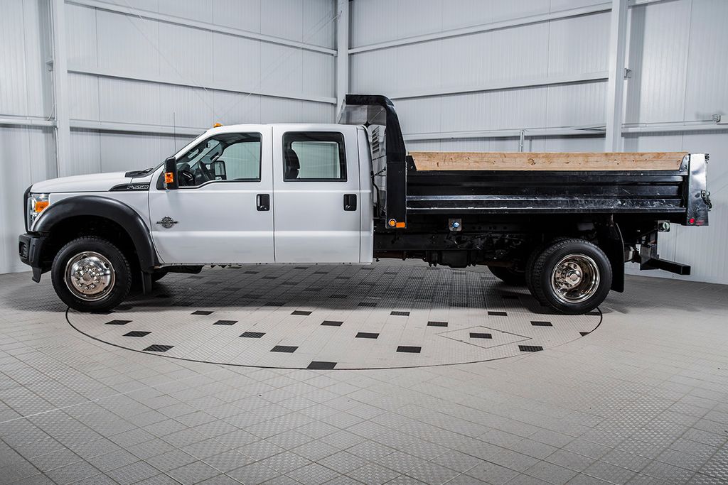 2015 Ford Super Duty F-550 DRW 4WD Crew Cab 200" WB 84" CA XL - 15403102 - 3