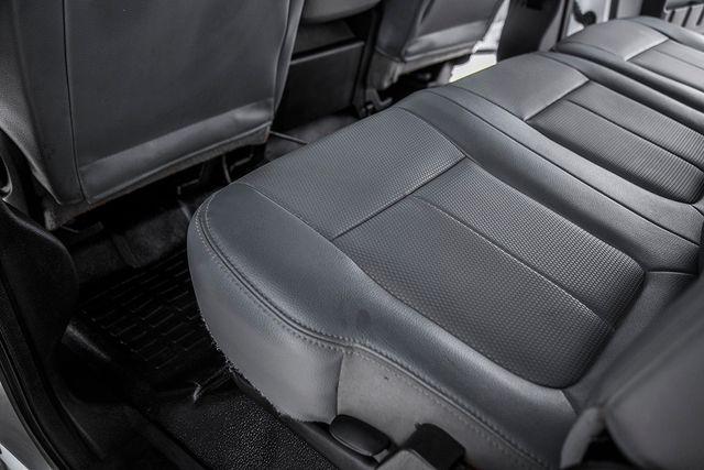 2015 Ford Super Duty F-550 DRW 4WD Crew Cab 200" WB 84" CA XL - 15403102 - 39