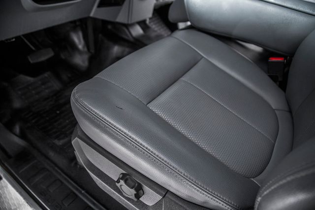 2015 Ford Super Duty F-550 DRW 4WD Crew Cab 200" WB 84" CA XL - 15403102 - 40