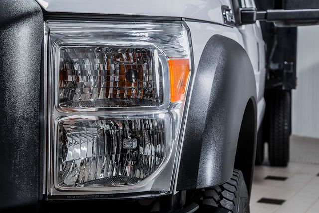 2015 Ford Super Duty F-550 DRW 4WD Crew Cab 200" WB 84" CA XL - 15403102 - 8