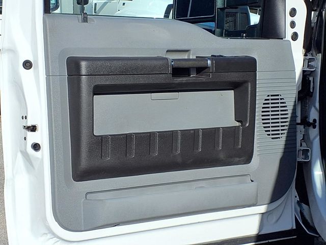 2015 Ford Super Duty F-550 DRW 9' Flatbed - 22994992 - 13