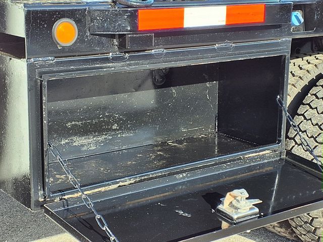 2015 Ford Super Duty F-550 DRW 9' Flatbed - 22994992 - 16