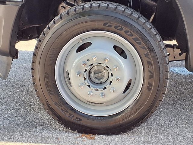 2015 Ford Super Duty F-550 DRW 9' Flatbed - 22994992 - 42