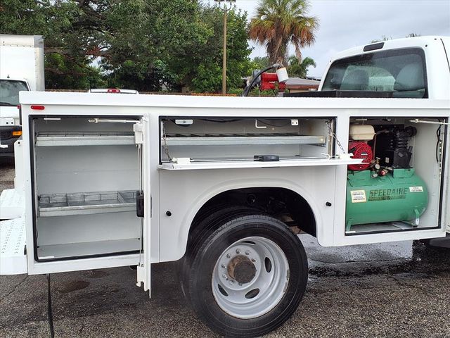 2015 Ford Super Duty F-550 DRW 9' Service Body - 22912845 - 21