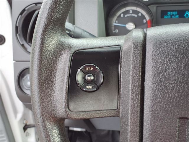 2015 Ford Super Duty F-550 DRW 9' Service Body - 22912845 - 32