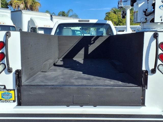 2015 Ford Super Duty F-550 DRW 9' Utility Truck w/Crane - 23019293 - 19