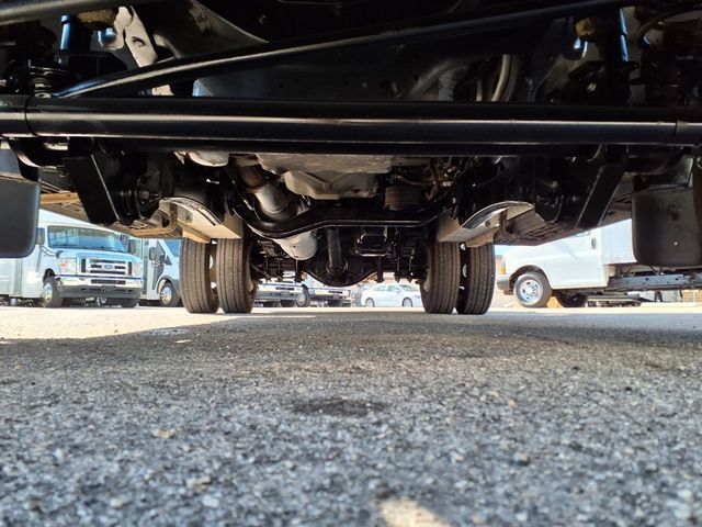 2015 Ford Super Duty F-550 DRW 9' Utility Truck w/Crane - 23019293 - 24