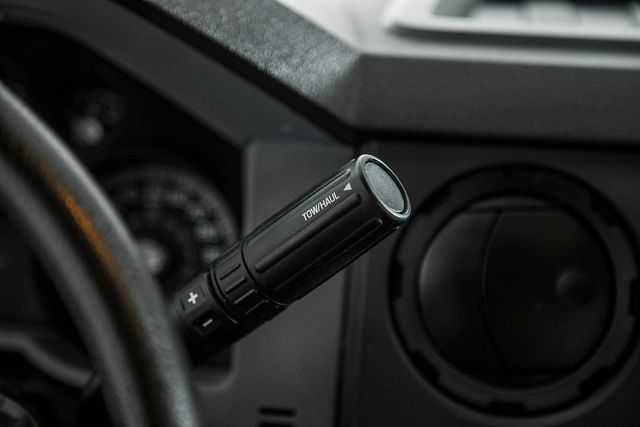 2015 Ford Super Duty F-550 DRW F550 CREW * 12' LANDSCAPE DUMP * 6.7 POWERSTROKE DIESEL * LOCAL - 16736157 - 17