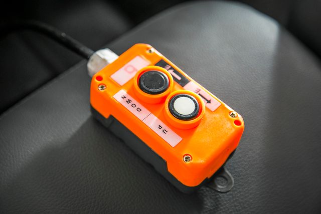 2015 Ford Super Duty F-550 DRW F550 CREW * 12' LANDSCAPE DUMP * 6.7 POWERSTROKE DIESEL * LOCAL - 16736157 - 28