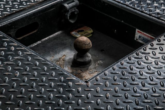 2015 Ford Super Duty F-550 DRW F550 REG CAB 4X4 * 6.7 POWERSTROKE * 11' C&M FLATBED * 1 OWNER - 17136112 - 13