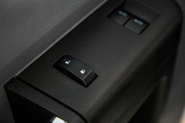 2015 Ford Super Duty F-550 DRW F550 REG CAB 4X4 * 6.7 POWERSTROKE * 11' C&M FLATBED * 1 OWNER - 17136112 - 29