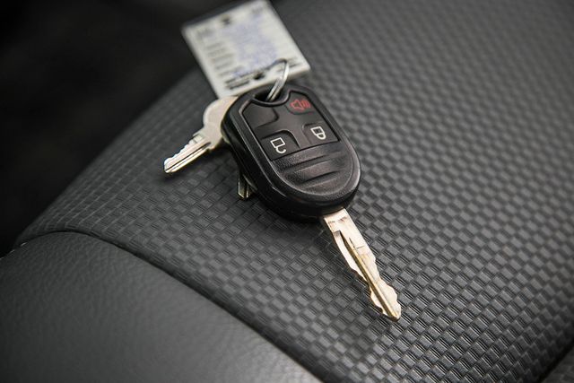 2015 Ford Super Duty F-550 DRW F550 REG CAB 4X4 * 6.7 POWERSTROKE * 11' C&M FLATBED * 1 OWNER - 17136112 - 33