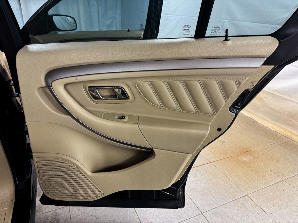 2015 Ford Taurus SEL - 22964549 - 15