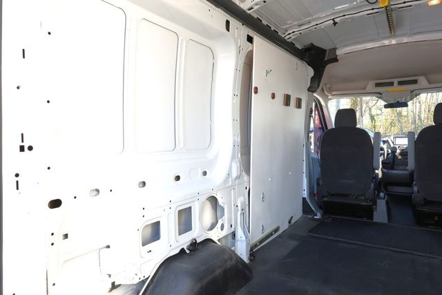 2015 Ford Transit Cargo Van T-250 130'' Med Rf 9000 GVWR Sliding RH Dr with Metal Shelving - 22960786 - 19