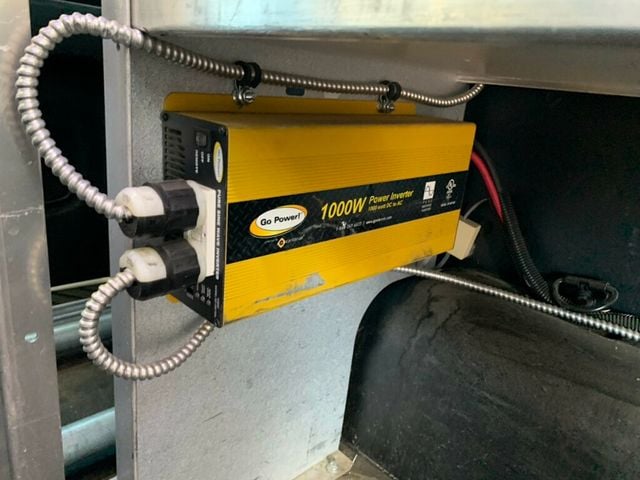 2015 Ford Transit Cargo Van T-250 148" Med Rf 9000 GVWR Swing-Out RH Dr - 22974043 - 11