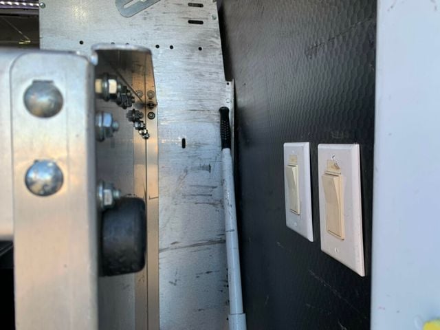 2015 Ford Transit Cargo Van T-250 148" Med Rf 9000 GVWR Swing-Out RH Dr - 22974043 - 23