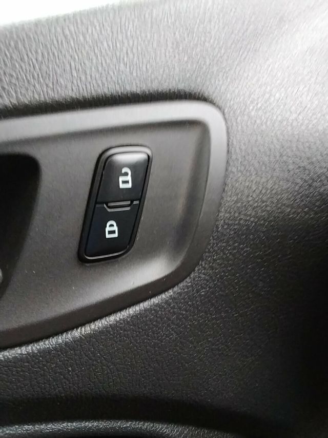 2015 Ford Transit Connect LWB XL - 22964484 - 19