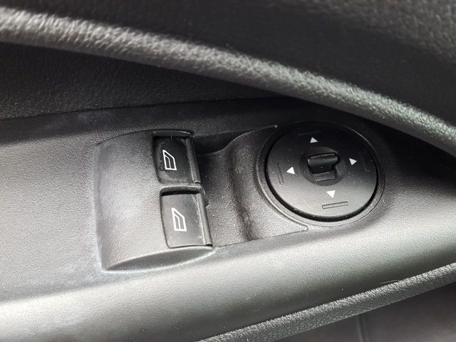 2015 Ford Transit Connect SWB XLT w/Rear Liftgate - 19029797 - 4