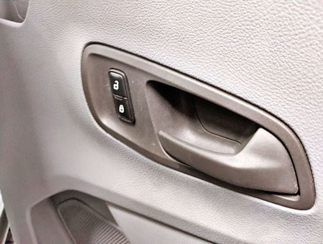 2015 Ford Transit Cutaway T-350 138" 10360 GVWR DRW - 22188933 - 51