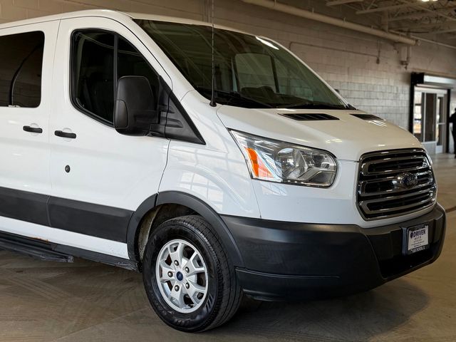 2015 Ford Transit Wagon 150 XLT - 22960221 - 4