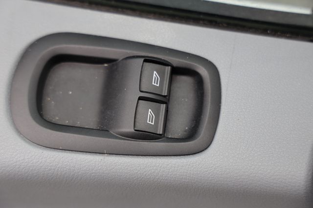 2015 Ford Transit Wagon T-150 130" Med Roof XLT Sliding RH Dr - 23059317 - 42