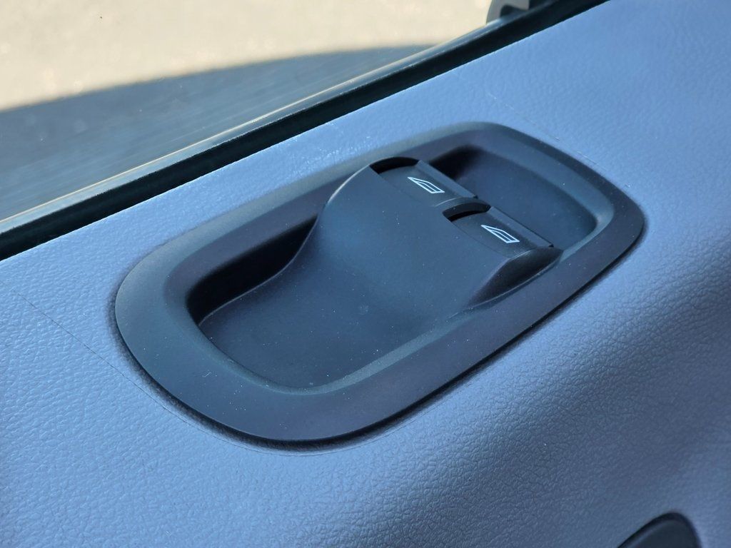 2015 Ford Transit Wagon T-350 148" Low Roof XLT Sliding RH Dr - 22939683 - 26